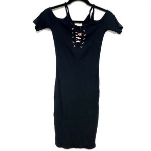 HEART & HIPS Ribbed Bodycon Dress
